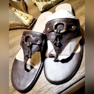 Etienne Aigner Genuine Leather Dark Brown Thong Sandals Logo Front US 8